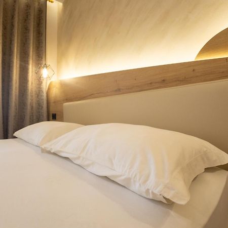 Hotel Klebrido Durrës 外观 照片