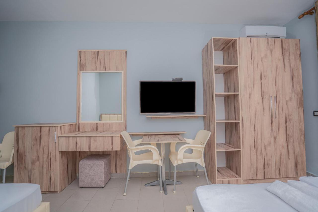 Hotel Klebrido Durrës 外观 照片