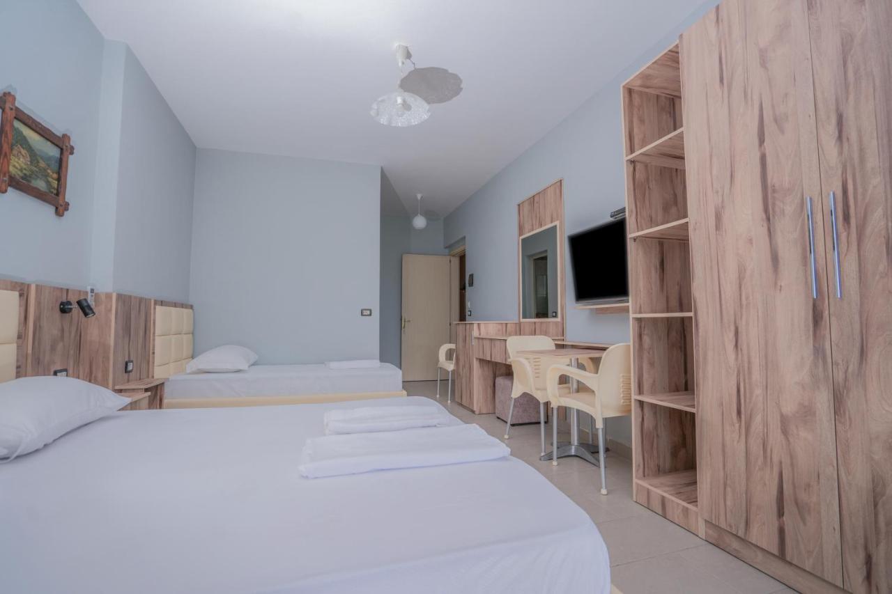 Hotel Klebrido Durrës 外观 照片