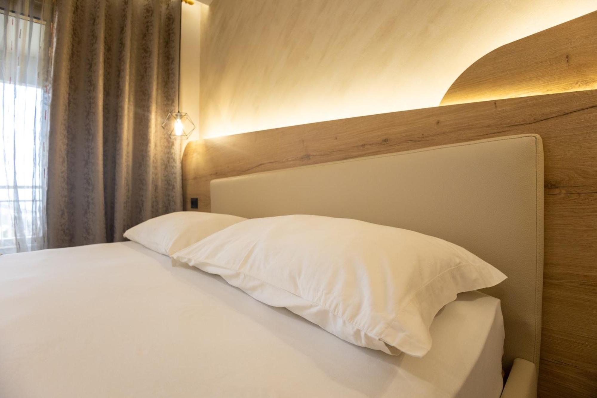 Hotel Klebrido Durrës 外观 照片