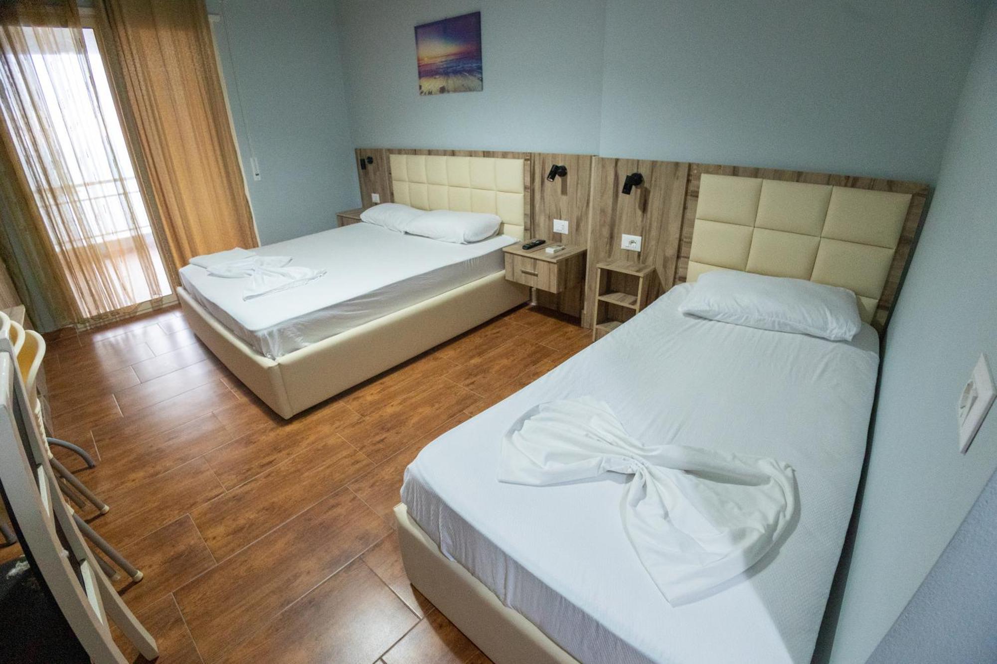 Hotel Klebrido Durrës 外观 照片