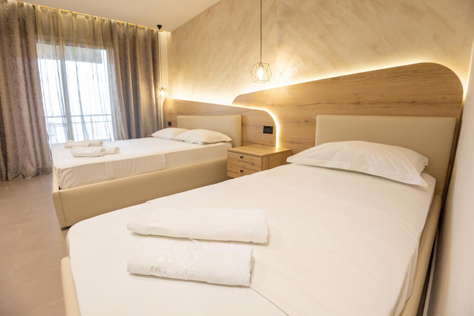 Hotel Klebrido Durrës 外观 照片