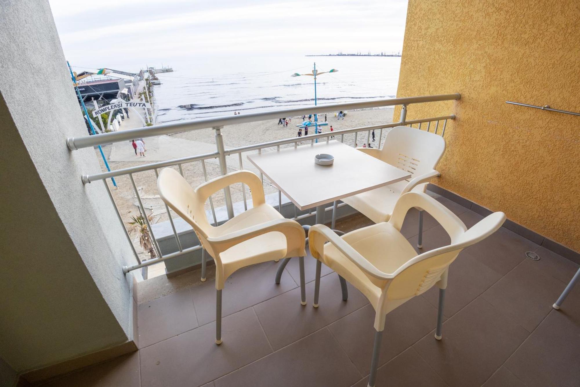 Hotel Klebrido Durrës 外观 照片