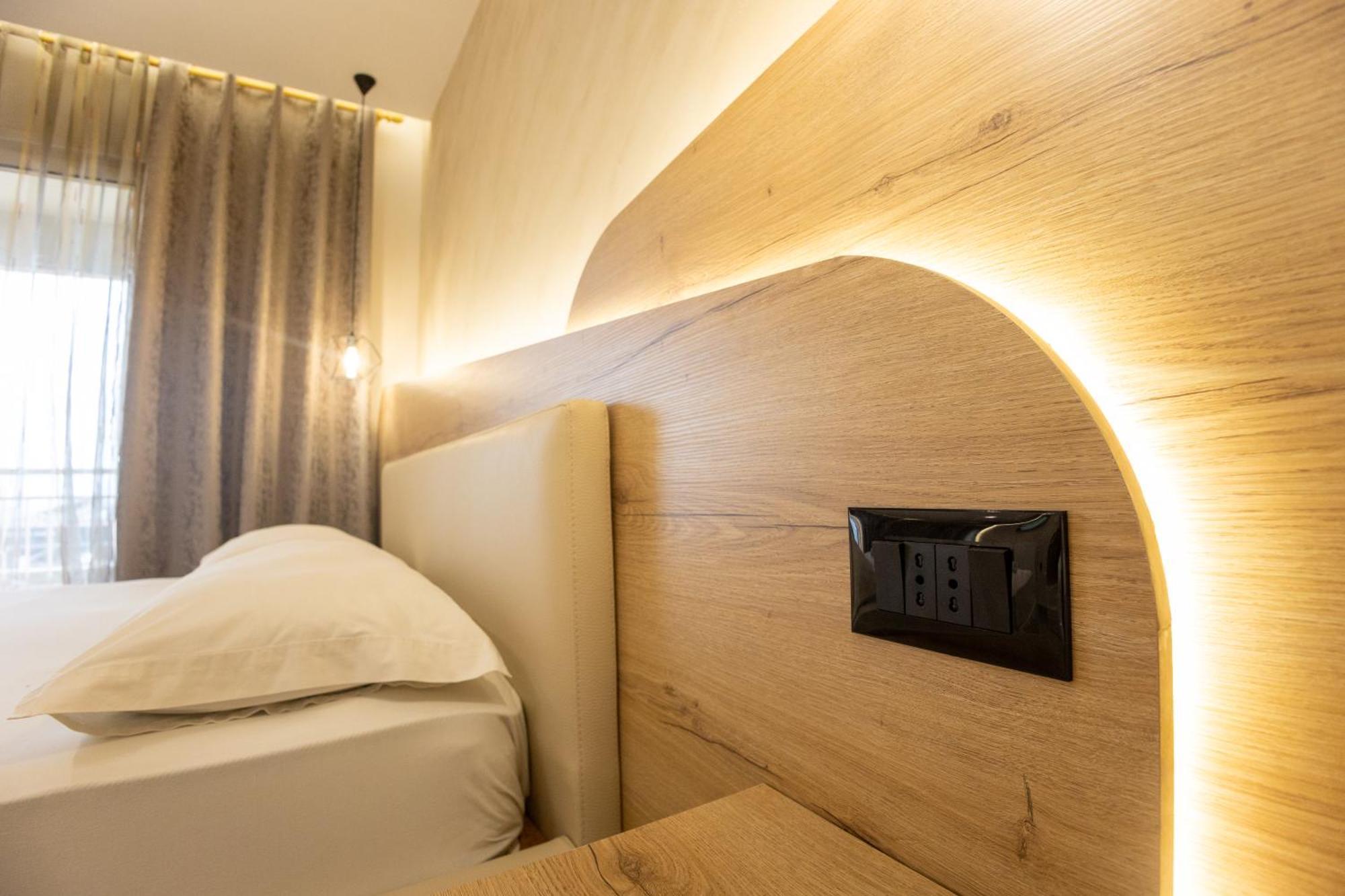 Hotel Klebrido Durrës 外观 照片